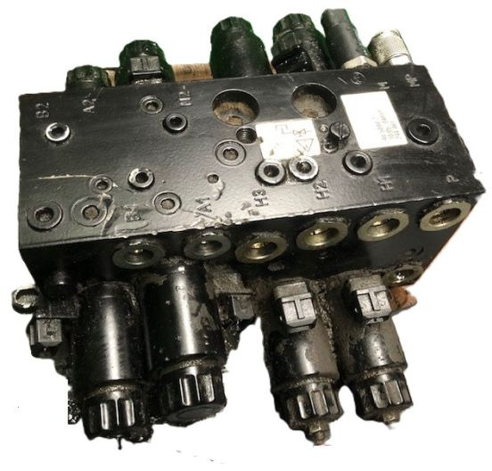 Hydraulic control valve for Toyota/BT - Hydraulic valve for Material handling equipment: picture 2 Hydraulic control valve for Toyota/BT - Hydraulic valve for Material handling equipment: picture 2
