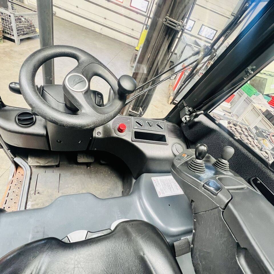 Linde E16PH (386-02) EVO - Electric forklift: picture 5 Linde E16PH (386-02) EVO - Electric forklift: picture 5