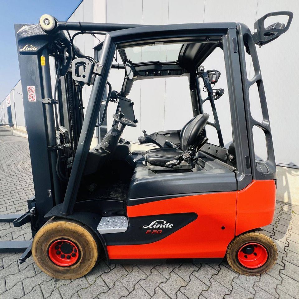 Linde E20 (387) - Electric forklift: picture 2 Linde E20 (387) - Electric forklift: picture 2