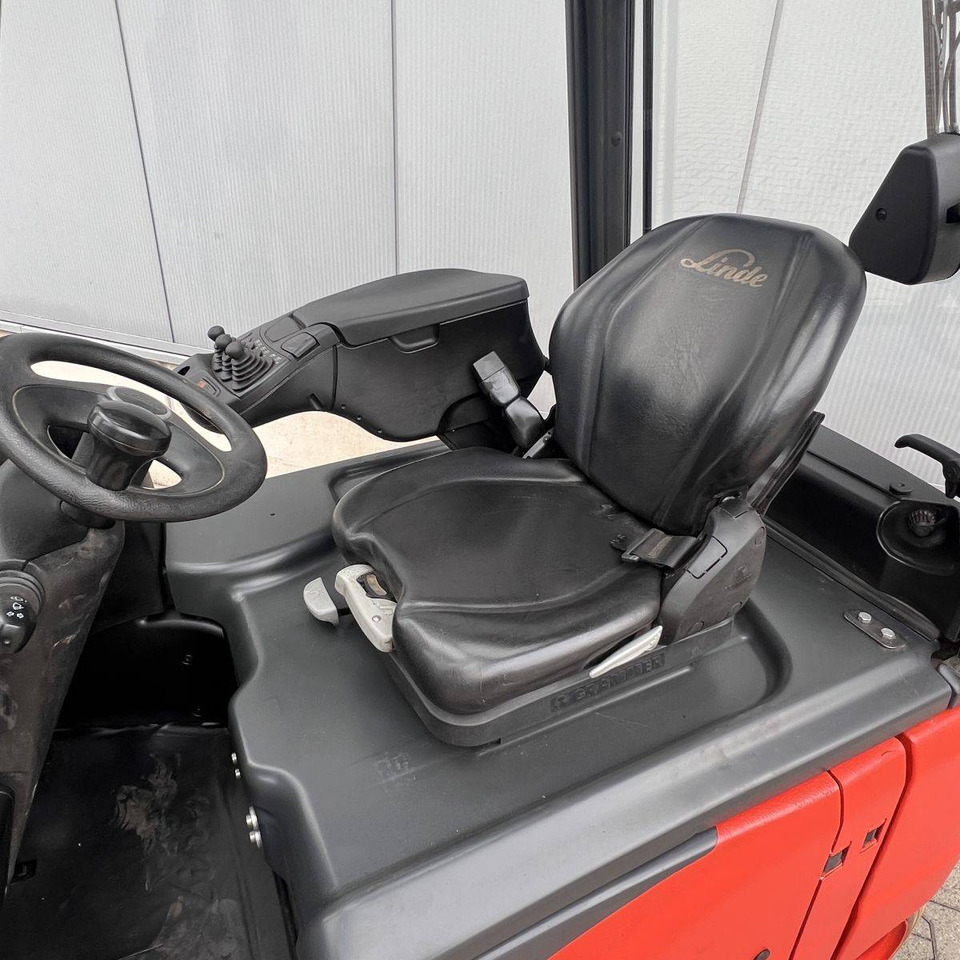 Linde E20PH (386-02) EVO - Electric forklift: picture 5 Linde E20PH (386-02) EVO - Electric forklift: picture 5