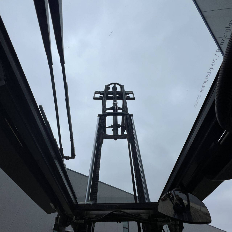 Electric forklift Linde E20R (387) Roadster: picture 10