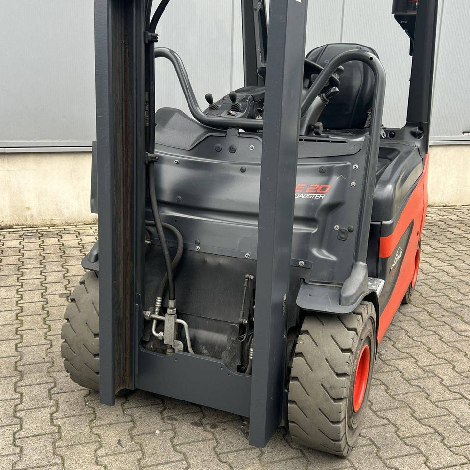 Electric forklift Linde E20R (387) Roadster: picture 19