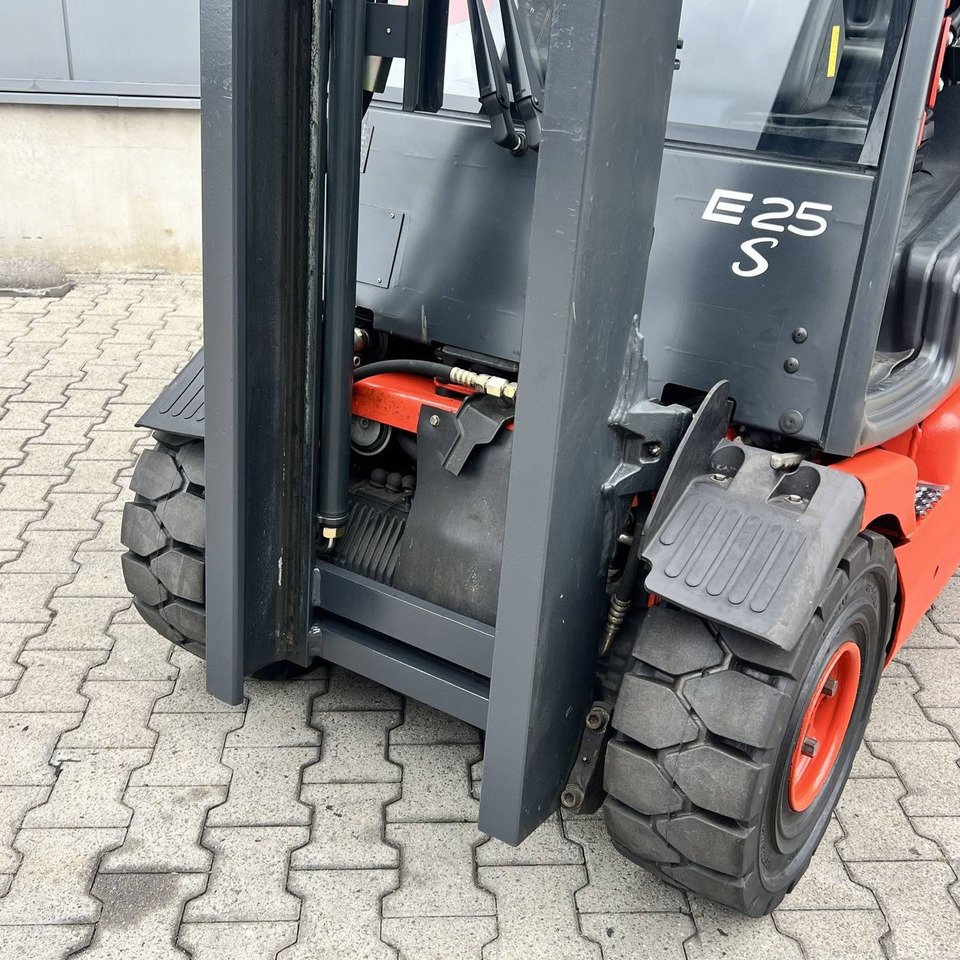 Electric forklift Linde E25S (336-03): picture 20 Electric forklift Linde E25S (336-03): picture 20