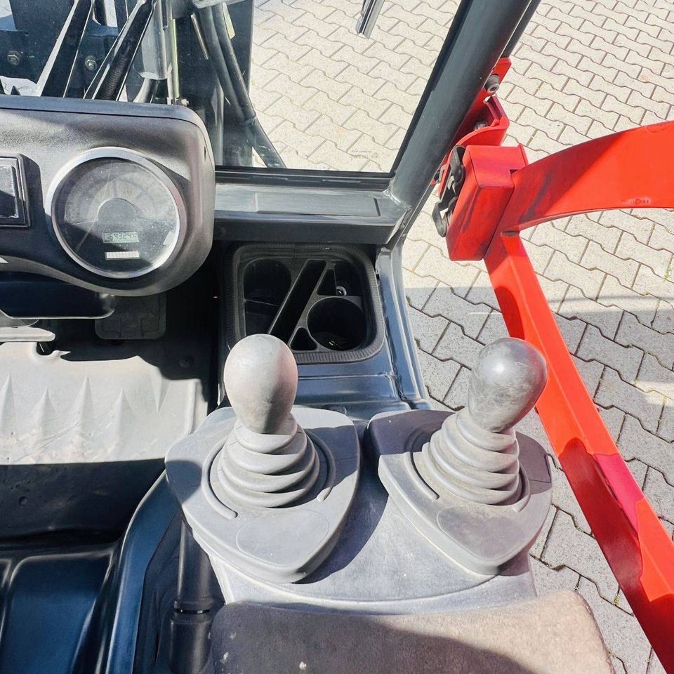 Linde E25S (336-03) - Electric forklift: picture 5 Linde E25S (336-03) - Electric forklift: picture 5