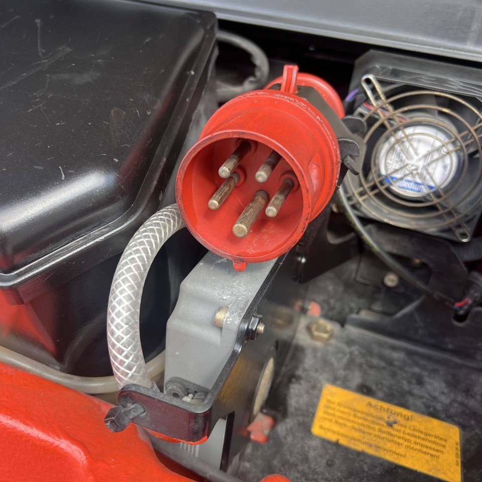 Electric forklift Linde E30 (387): picture 17 Electric forklift Linde E30 (387): picture 17