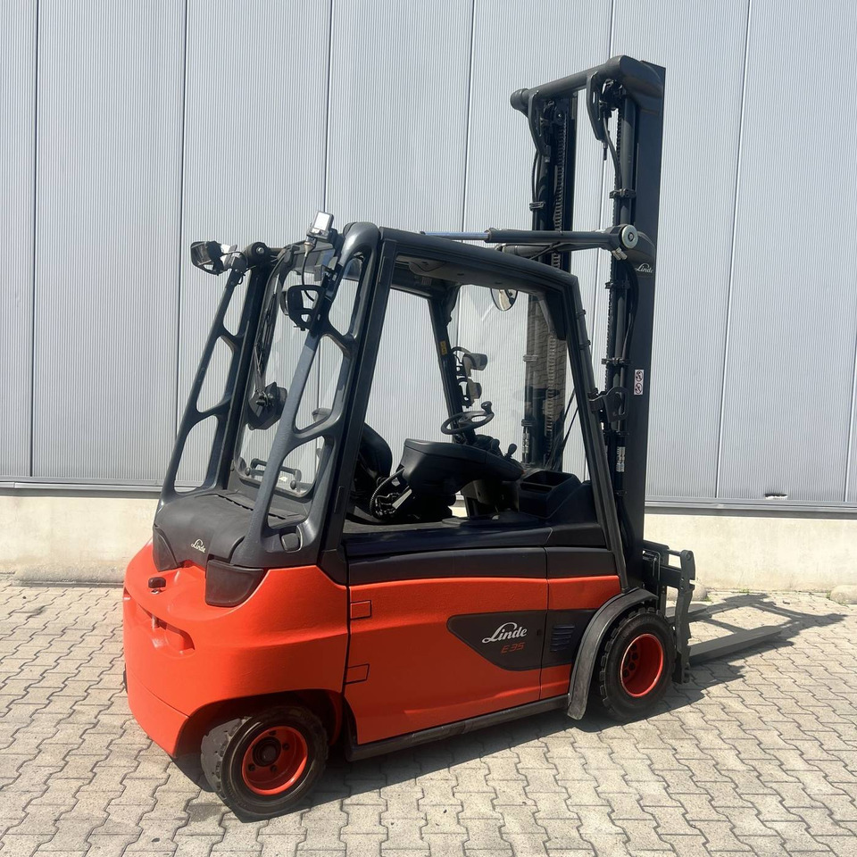 Linde E35L (387) - Electric forklift: picture 3 Linde E35L (387) - Electric forklift: picture 3