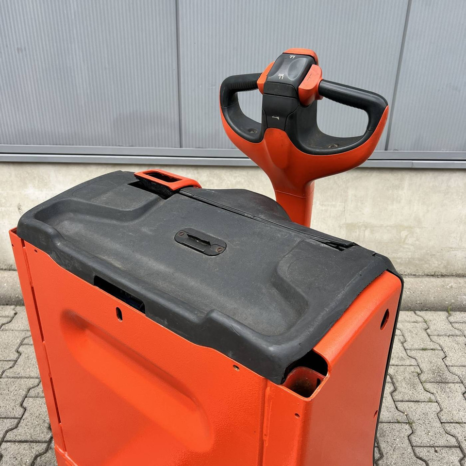 Linde T16 (1152) - Pallet truck: picture 3 Linde T16 (1152) - Pallet truck: picture 3