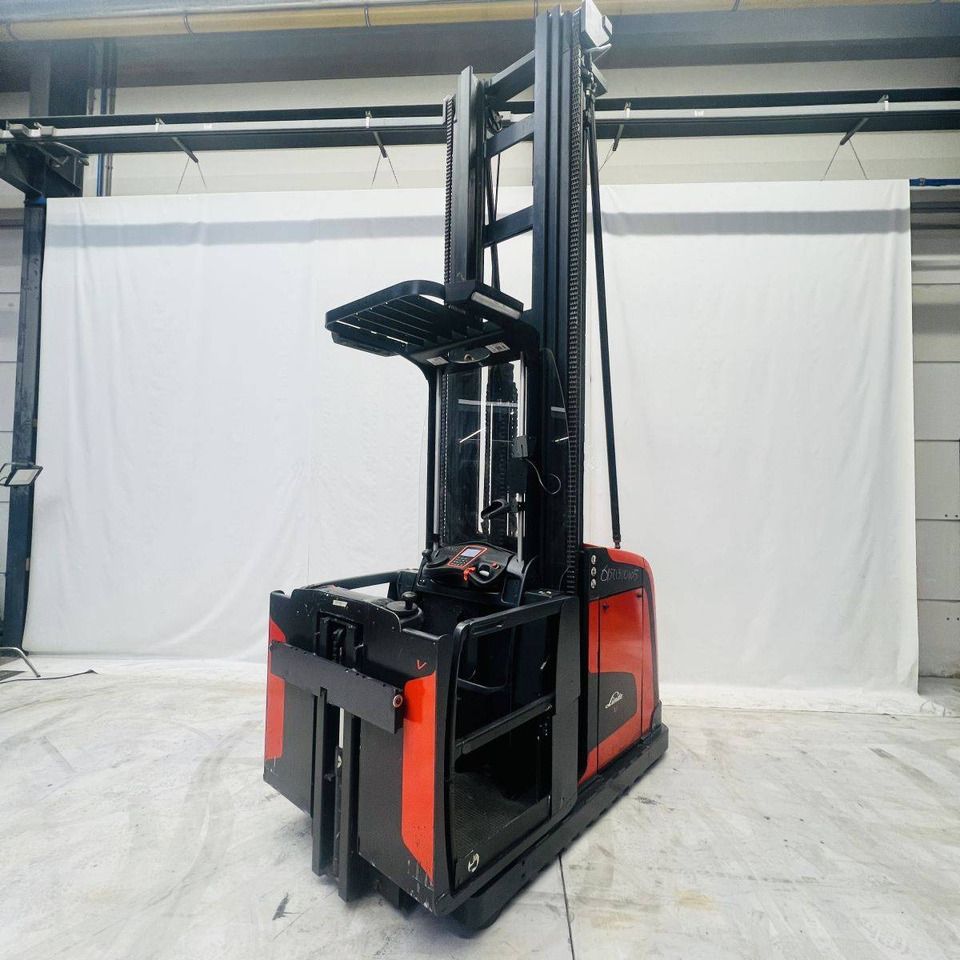 Linde V48 (5213) - Order picker: picture 3 Linde V48 (5213) - Order picker: picture 3