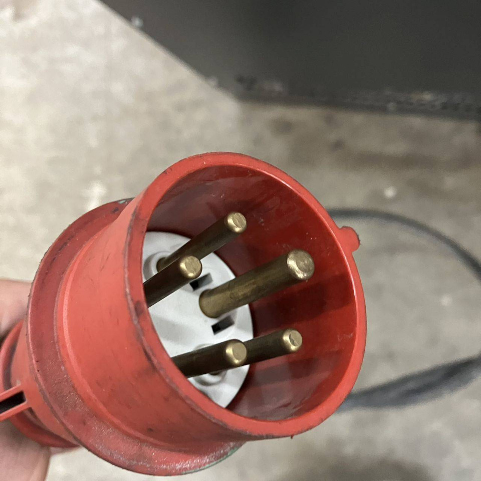 Benning / Still D400G80/90B-PXS 80V/90A - Spare parts for Material handling equipment: picture 5 Benning / Still D400G80/90B-PXS 80V/90A - Spare parts for Material handling equipment: picture 5