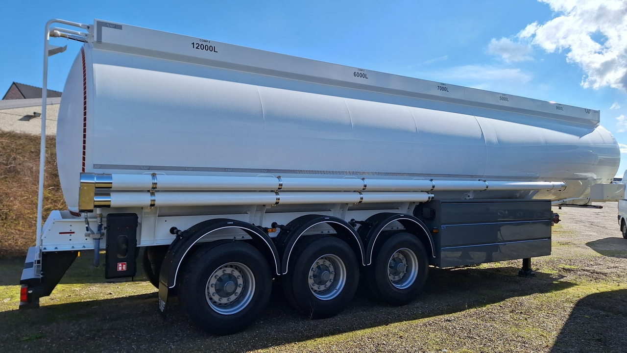 LAG - Tank semi-trailer: picture 5 LAG - Tank semi-trailer: picture 5