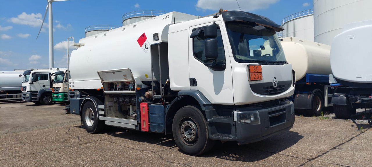 RENAULT - Tank truck: picture 4 RENAULT - Tank truck: picture 4