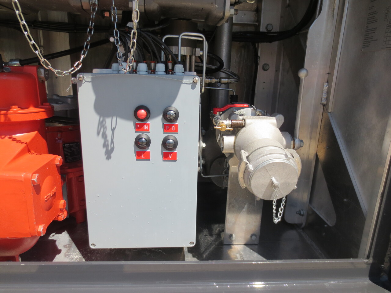 SCANIA G370 - Tank truck: picture 4 SCANIA G370 - Tank truck: picture 4