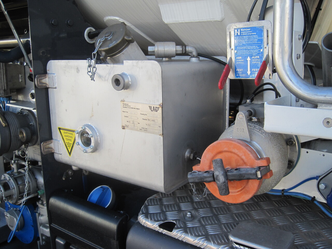 SCANIA G370 - Tank truck: picture 5 SCANIA G370 - Tank truck: picture 5