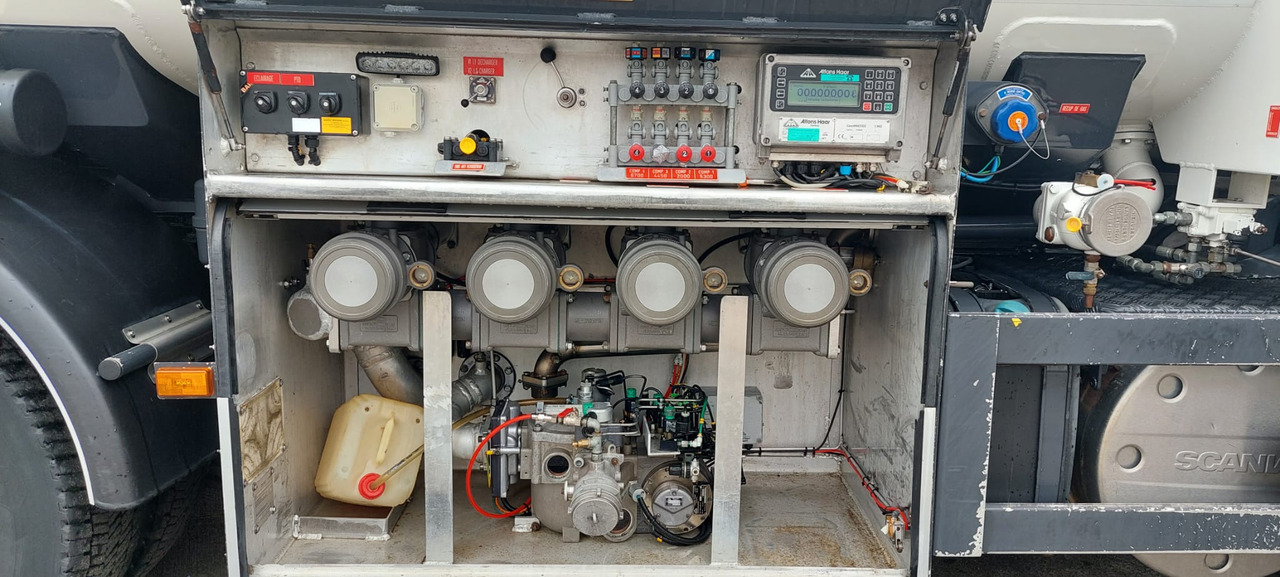 Tank truck SCANIA G380: picture 12 Tank truck SCANIA G380: picture 12