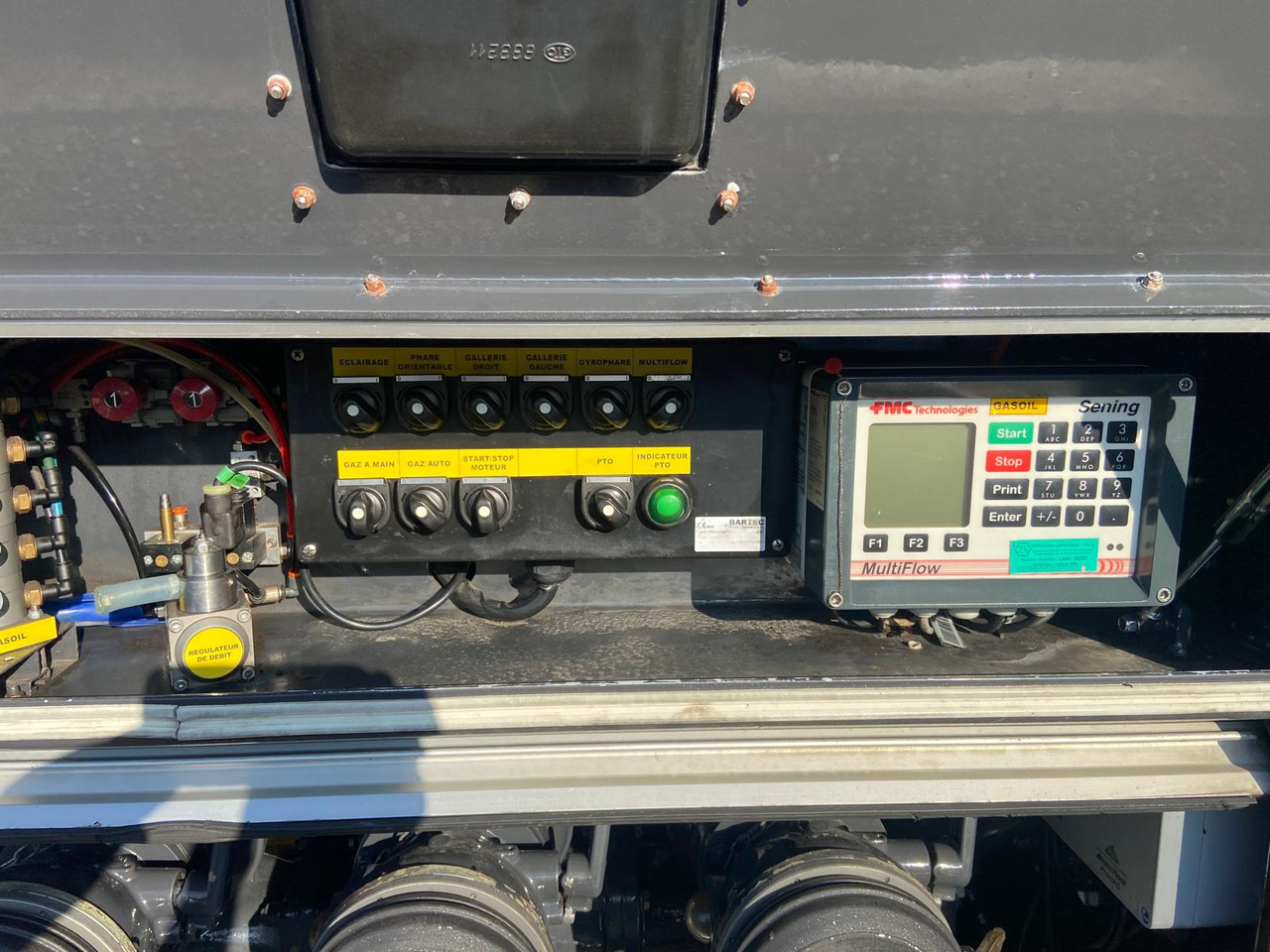 SCANIA P410 - Tank truck: picture 4 SCANIA P410 - Tank truck: picture 4