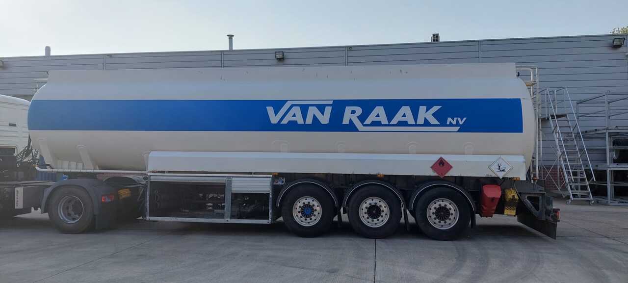 Tank semi-trailer STOKOTA: picture 8 Tank semi-trailer STOKOTA: picture 8