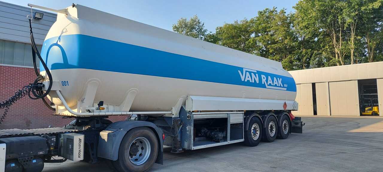 Tank semi-trailer STOKOTA: picture 9 Tank semi-trailer STOKOTA: picture 9