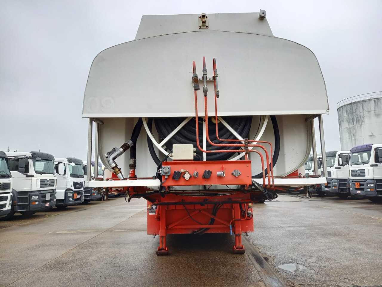 Stokota - Tank semi-trailer: picture 4 Stokota - Tank semi-trailer: picture 4
