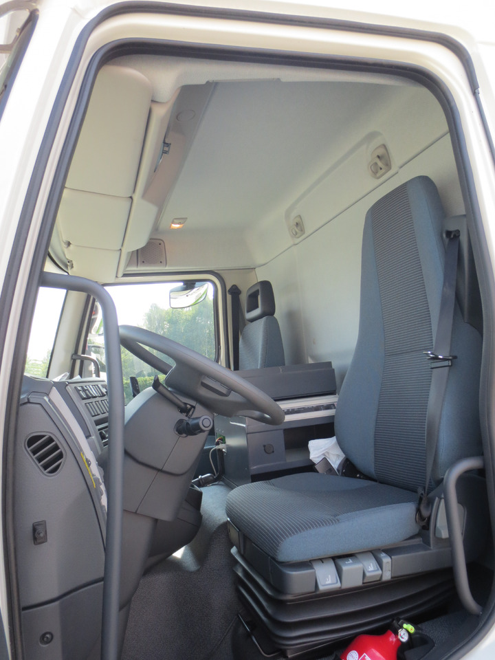 VOLVO FL - Tank truck: picture 2 VOLVO FL - Tank truck: picture 2