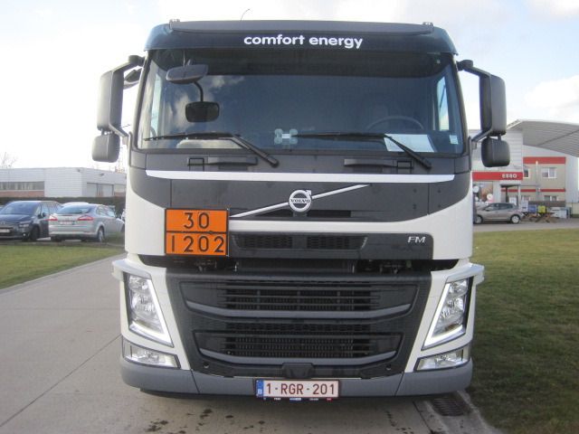 VOLVO FM - Tank truck: picture 2 VOLVO FM - Tank truck: picture 2