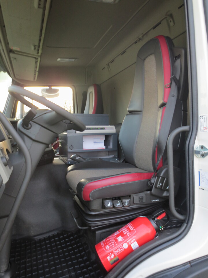 Interior photo 1: Leasing of VOLVO FM VOLVO FM