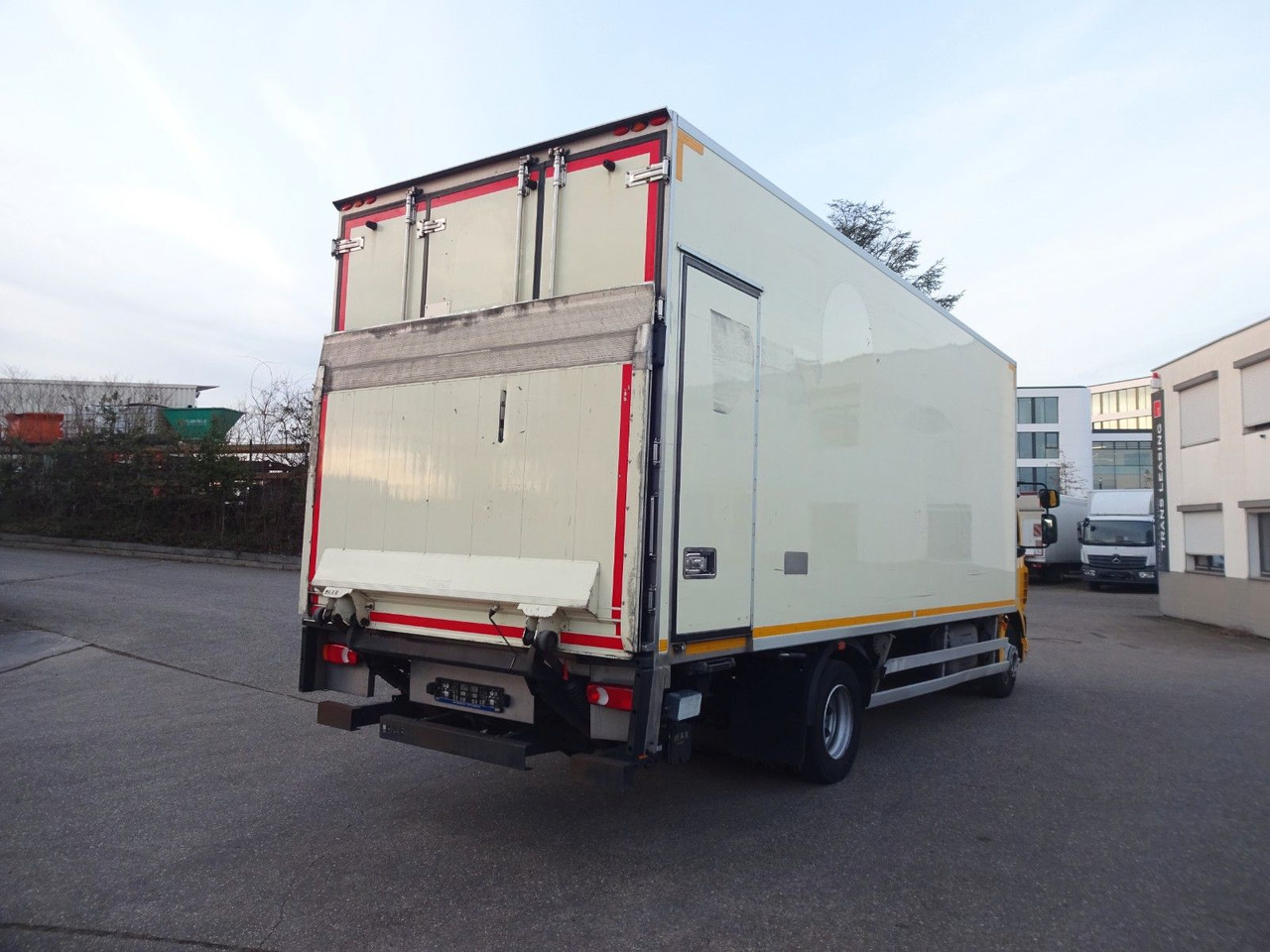 New Refrigerator truck DAF LF 230, 12 T, LBW, Türen, Klima, Automat, Kamera: picture 6