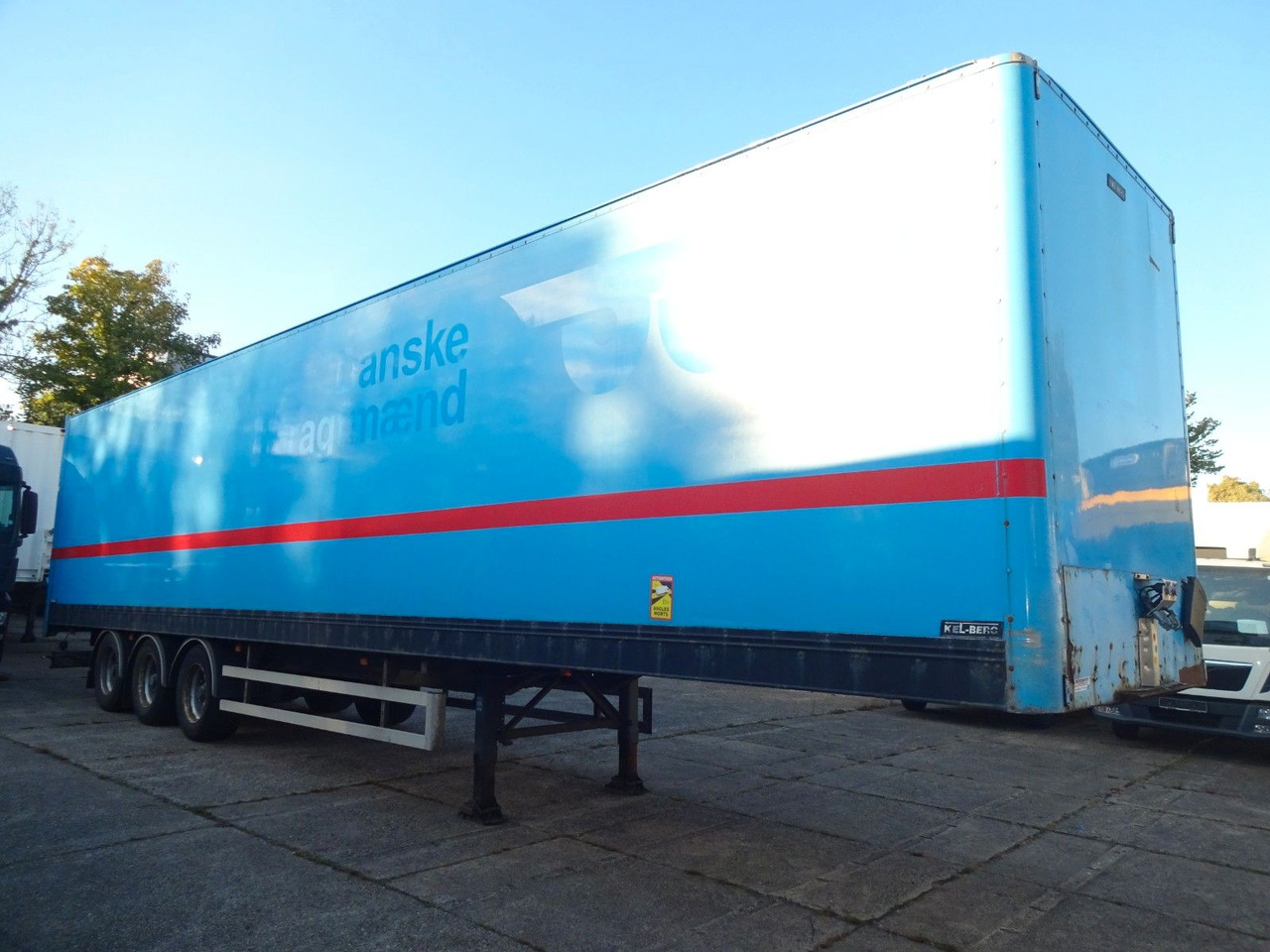 Kel-Berg 3 x Koffer, Doppelstock mit Balken - Closed box semi-trailer: picture 1 Kel-Berg 3 x Koffer, Doppelstock mit Balken - Closed box semi-trailer: picture 1