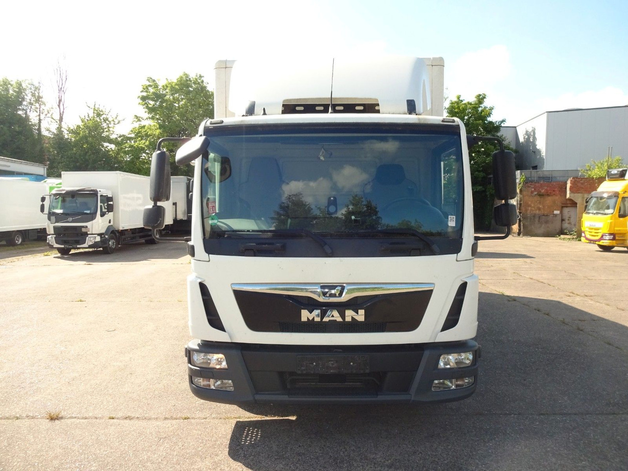 MAN TGL 8.190, LBW, Luft, Tempomat, Standheizung - Box van: picture 2 MAN TGL 8.190, LBW, Luft, Tempomat, Standheizung - Box van: picture 2