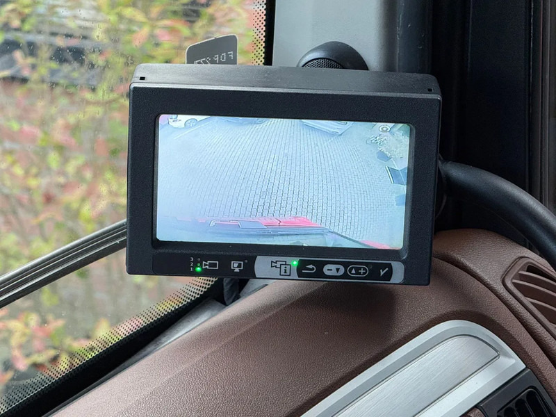 Cab chassis truck DAF XF 530 6X2 FAS Full air Alcoa Retarder Stuuras 7.6M Chassis NL Truck: picture 17