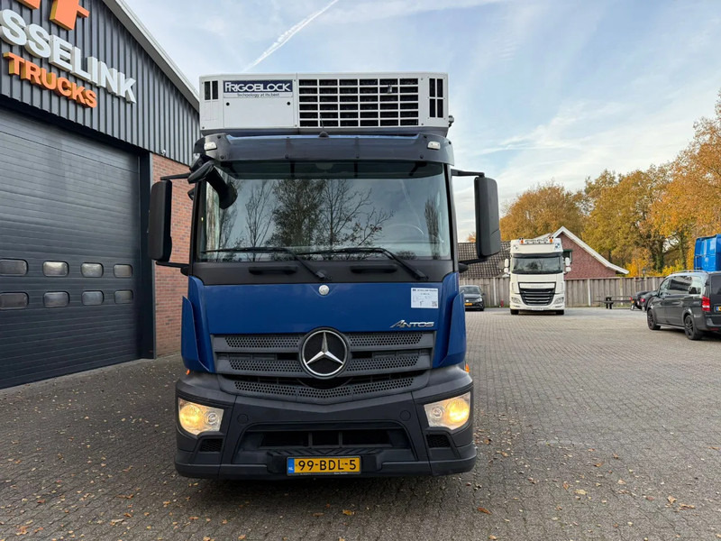 Isothermal truck Mercedes-Benz Antos 1930 Frigoblock Dual temp 3 compartiments LBW AHK 319.640KM EURO 6 NL Truck!: picture 9 Isothermal truck Mercedes-Benz Antos 1930 Frigoblock Dual temp 3 compartiments LBW AHK 319.640KM EURO 6 NL Truck!: picture 9