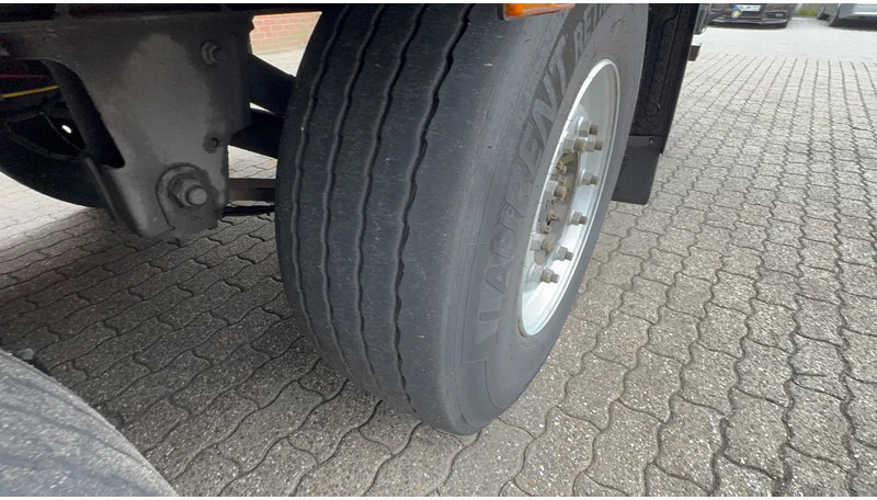 Isothermal semi-trailer Schmitz Cargobull SKO 24 5x Meatrails Rohrbahnen Fleisch Carrier Vector 1950MT: picture 16