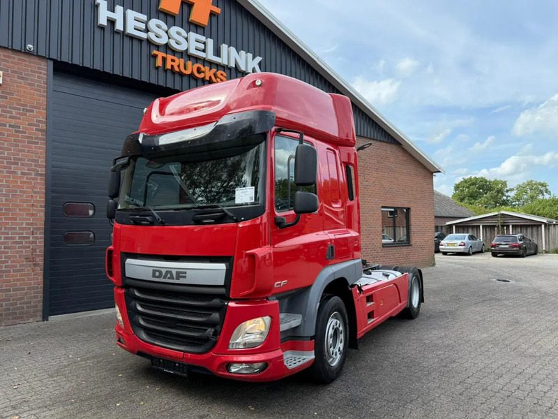 DAF CF 400 4X2 FT Space Cab Side skirts - Tractor unit: picture 1 DAF CF 400 4X2 FT Space Cab Side skirts - Tractor unit: picture 1