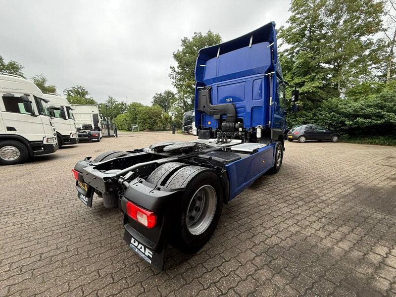 DAF CF 400 Space Cab side ACC 4x2 615.010KM! NL Truck - Tractor unit: picture 3 DAF CF 400 Space Cab side ACC 4x2 615.010KM! NL Truck - Tractor unit: picture 3