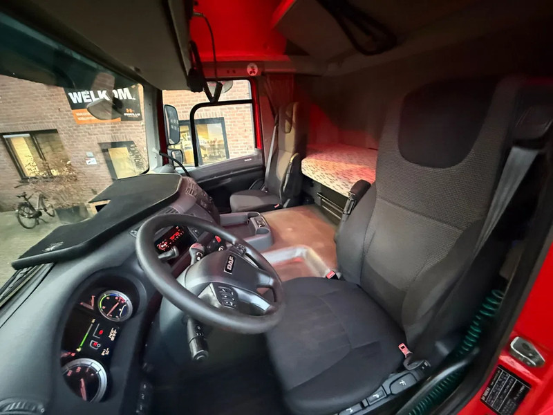 Leasing of DAF CF 460 6x2 FTG Standairco Space Cab NL Truck DAF CF 460 6x2 FTG Standairco Space Cab NL Truck: picture 18 Leasing of DAF CF 460 6x2 FTG Standairco Space Cab NL Truck DAF CF 460 6x2 FTG Standairco Space Cab NL Truck: picture 18