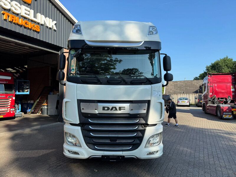 DAF XF 480 SSC Super Space 2x tank ACC LED 372.920KM! - Tractor unit: picture 5 DAF XF 480 SSC Super Space 2x tank ACC LED 372.920KM! - Tractor unit: picture 5