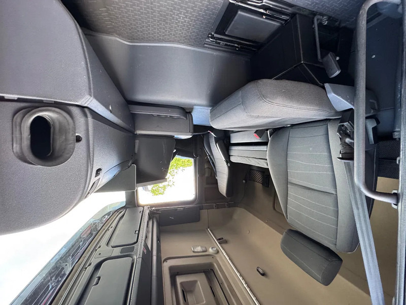 Scania G360 4X2 Airco Spoilers NL Truck - APK/TUV 10/2025 - Tractor unit: picture 4 Scania G360 4X2 Airco Spoilers NL Truck - APK/TUV 10/2025 - Tractor unit: picture 4