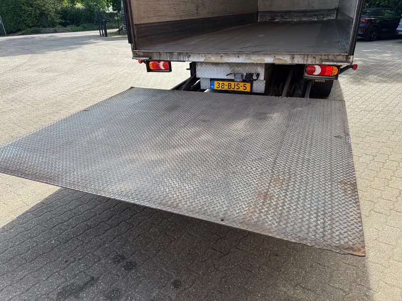 Volvo FM 13 420 4X2 7.5M Koffer AHK 2.500KG LBW NL Truck - Box truck: picture 5 Volvo FM 13 420 4X2 7.5M Koffer AHK 2.500KG LBW NL Truck - Box truck: picture 5