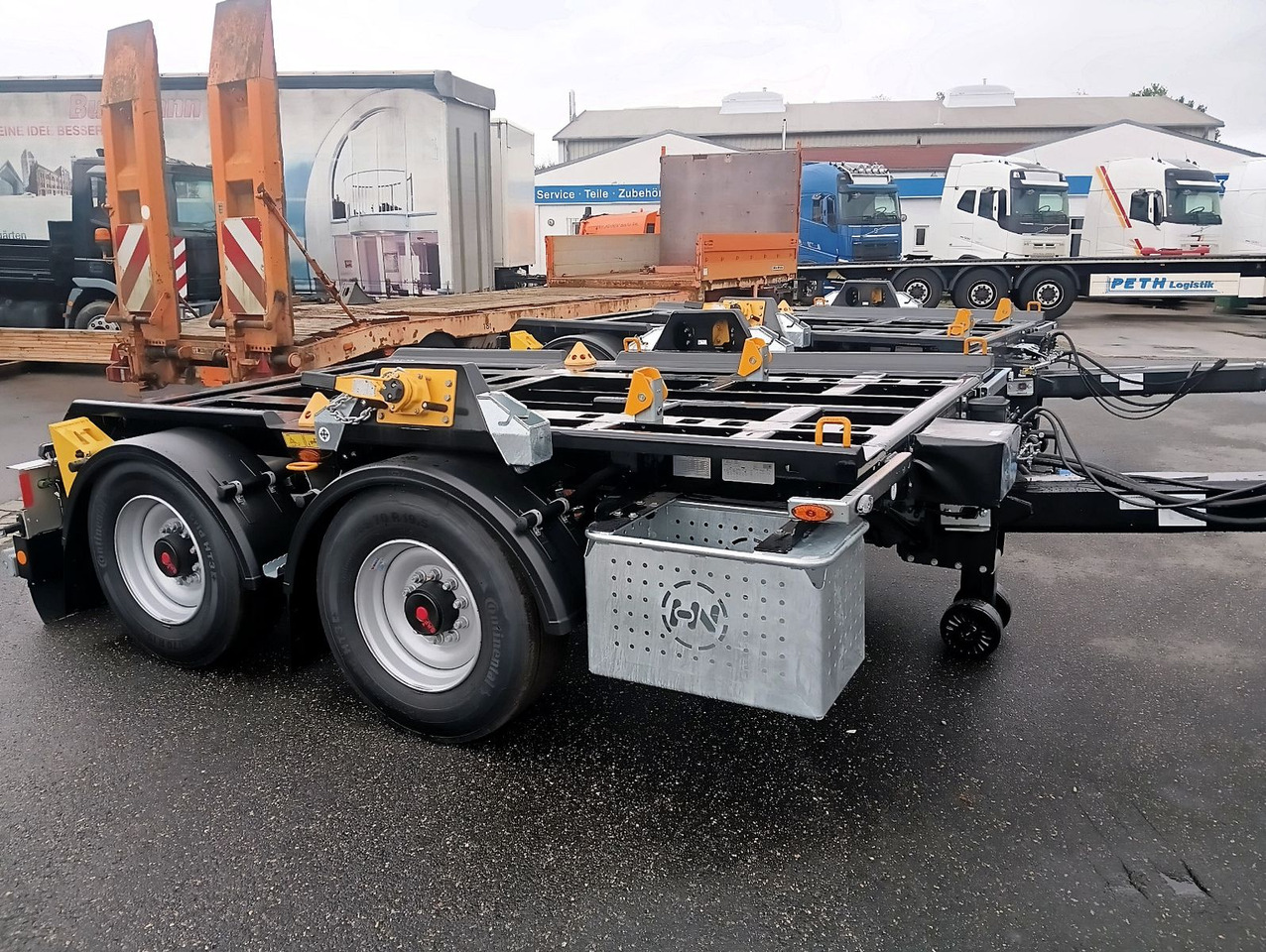 Hüffermann 2-A-MINI-CARRIER SAFETYFIX VERZINKT FULLOPTION - Roll-off/ Skip trailer: picture 4 Hüffermann 2-A-MINI-CARRIER SAFETYFIX VERZINKT FULLOPTION - Roll-off/ Skip trailer: picture 4