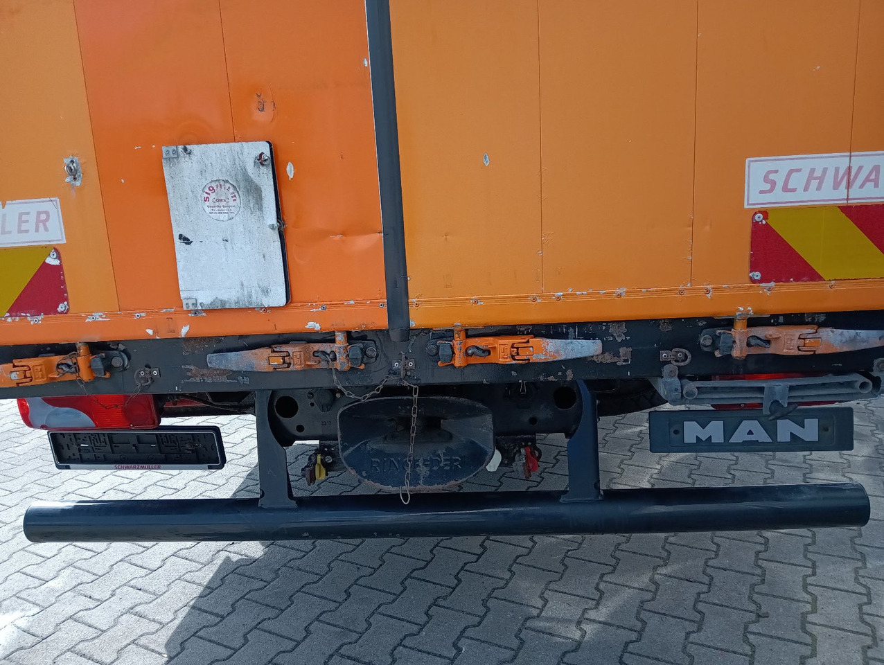 Leasing of  MAN TGL 12.210 4x2 KLIMA,AHK, 7,3m SCHWARZMÜLLER TÜV MAN TGL 12.210 4x2 KLIMA,AHK, 7,3m SCHWARZMÜLLER TÜV: picture 23
