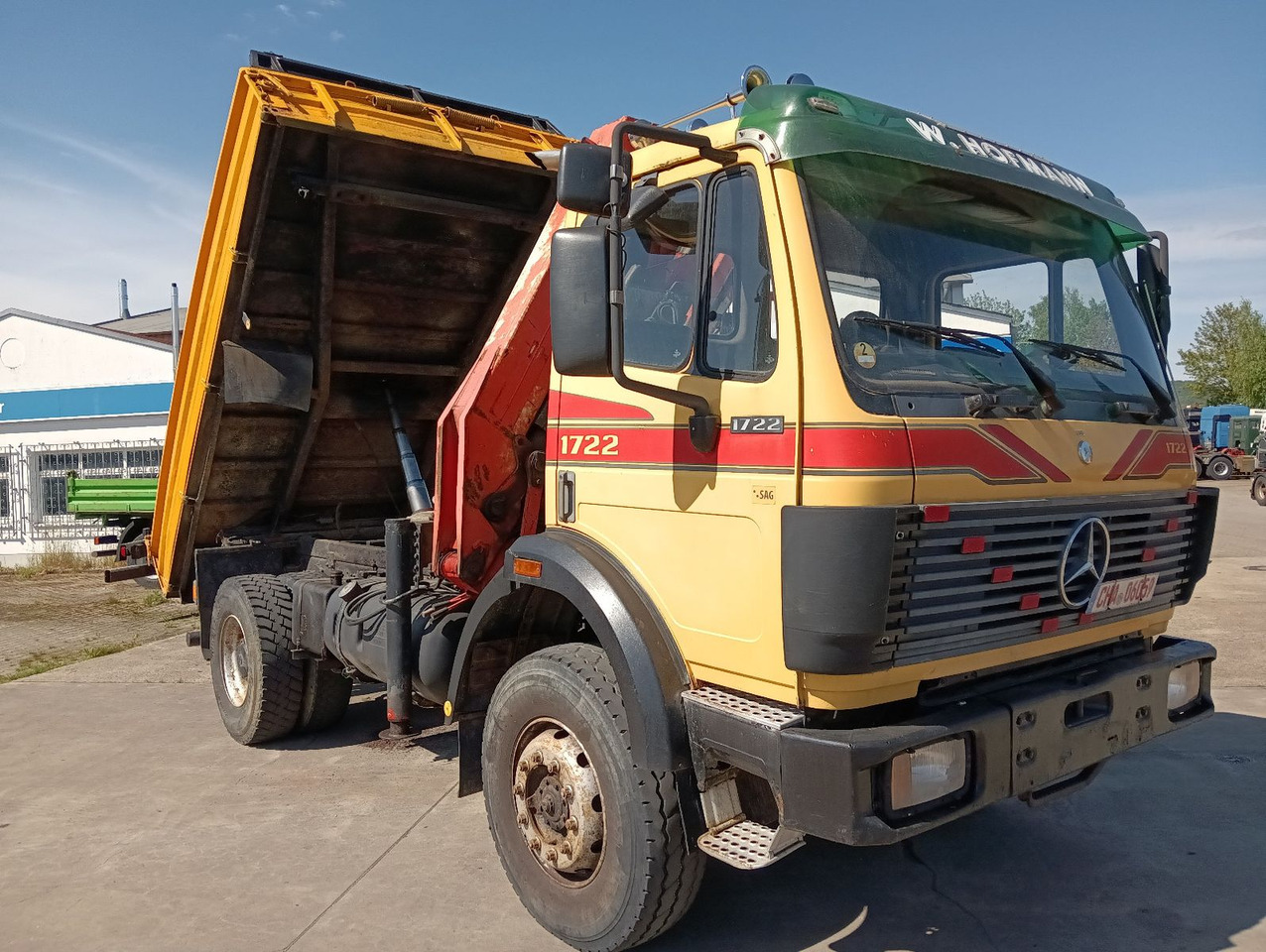 Mercedes-Benz SK 1722 AK 4x4 Blatt Schalter PalfingerPK10500A4 - Tipper, Crane truck: picture 1 Mercedes-Benz SK 1722 AK 4x4 Blatt Schalter PalfingerPK10500A4 - Tipper, Crane truck: picture 1