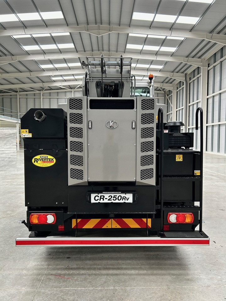 KATO CR-250Rv , 25 Ton City Crane with Only 1,991 hours - Mobile crane: picture 5 KATO CR-250Rv , 25 Ton City Crane with Only 1,991 hours - Mobile crane: picture 5