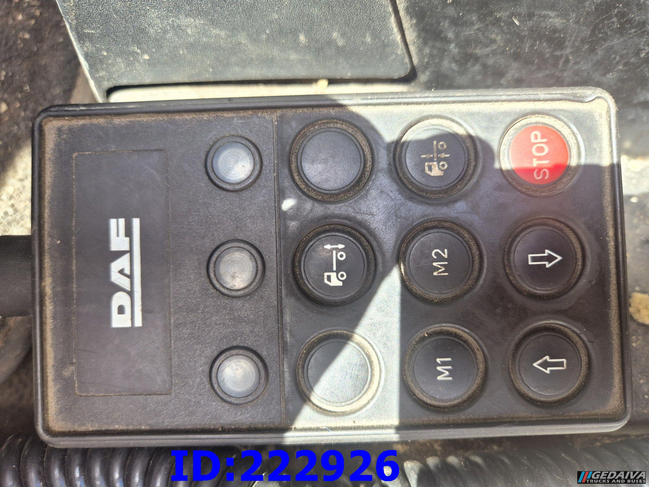 Isothermal truck DAF XF 106 440 FAR 6x2 Euro6: picture 12