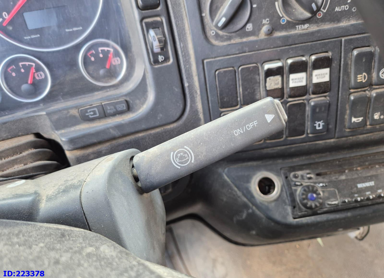 Cab chassis truck MAN TGA 35.480 8X4 - Full steel - Manual: picture 11
