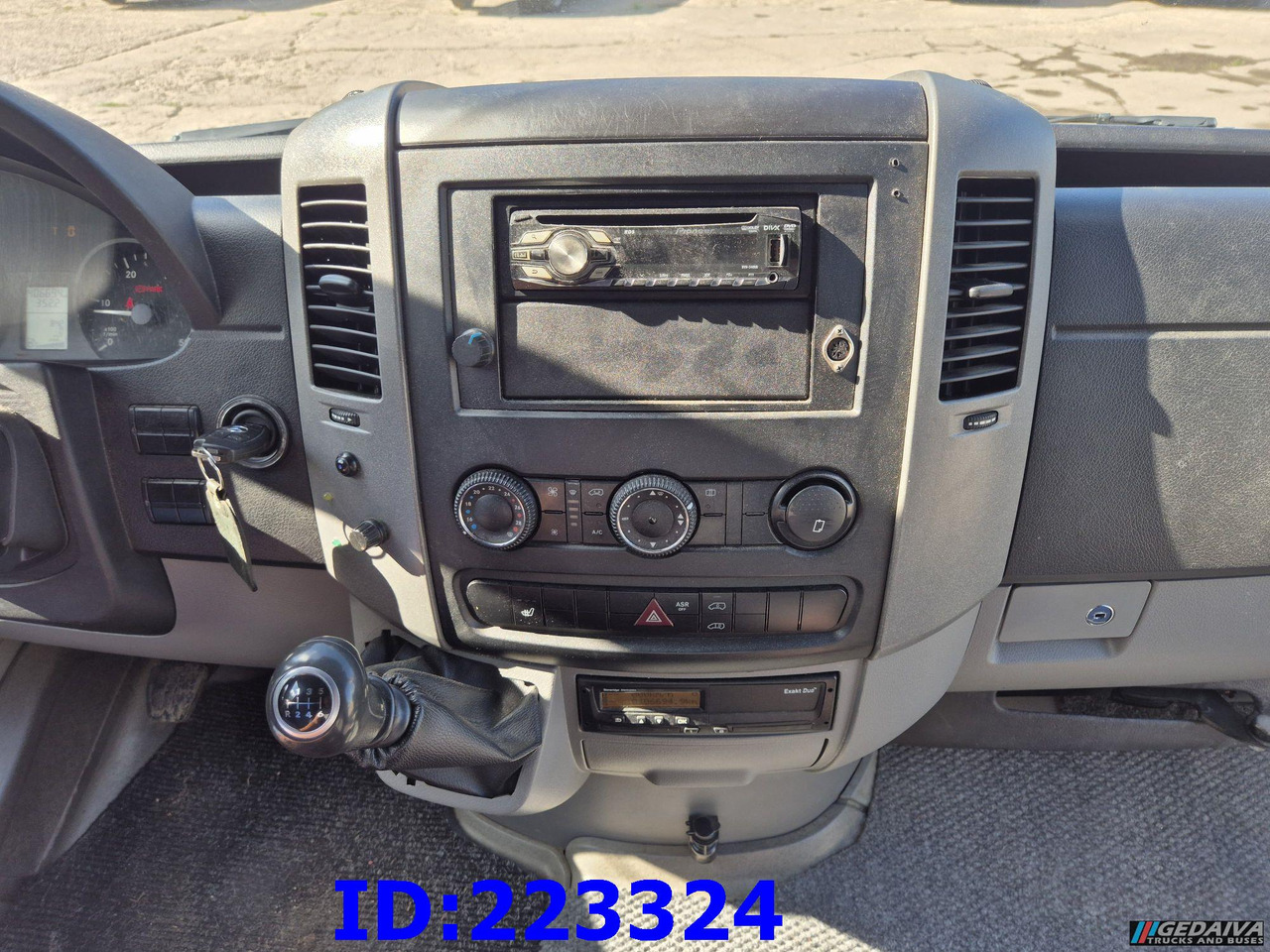 Coach MERCEDES-BENZ Sprinter 516 XXL 20 place Euro6: picture 14
