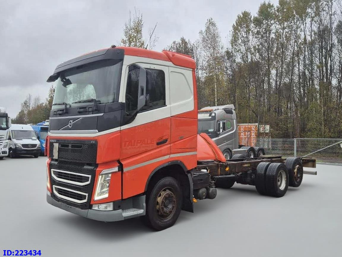 VOLVO FH13 500HP 6x2 - Cab chassis truck: picture 1 VOLVO FH13 500HP 6x2 - Cab chassis truck: picture 1