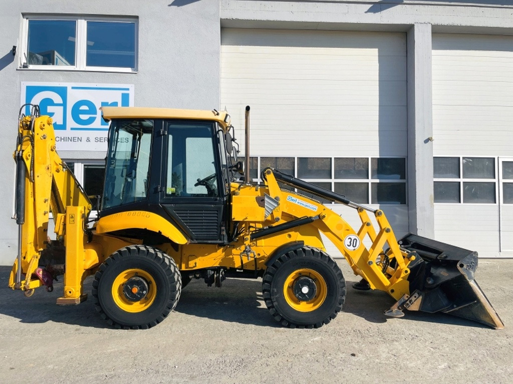 JCB 2CX SM 4WS (4001) - Backhoe loader: picture 2 JCB 2CX SM 4WS (4001) - Backhoe loader: picture 2