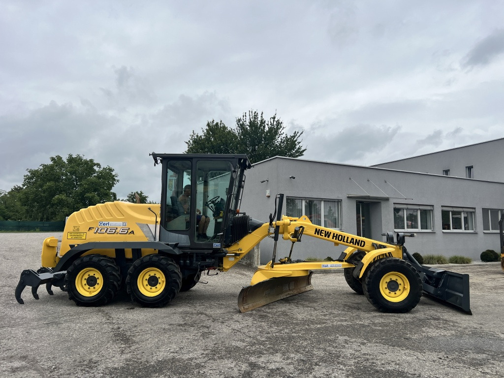 New Holland F 106.6 A (111602) - Grader: picture 5 New Holland F 106.6 A (111602) - Grader: picture 5