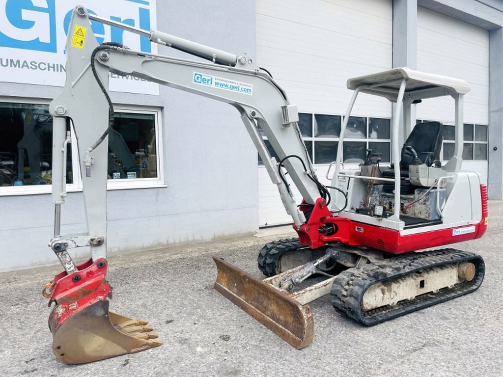 Takeuchi TB135 (4056) - Mini excavator: picture 4 Takeuchi TB135 (4056) - Mini excavator: picture 4