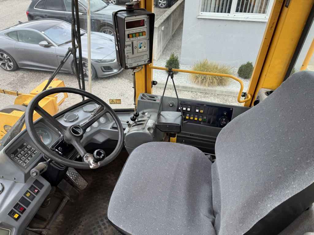 Wheel loader Volvo L 90 C (111728): picture 8 Wheel loader Volvo L 90 C (111728): picture 8