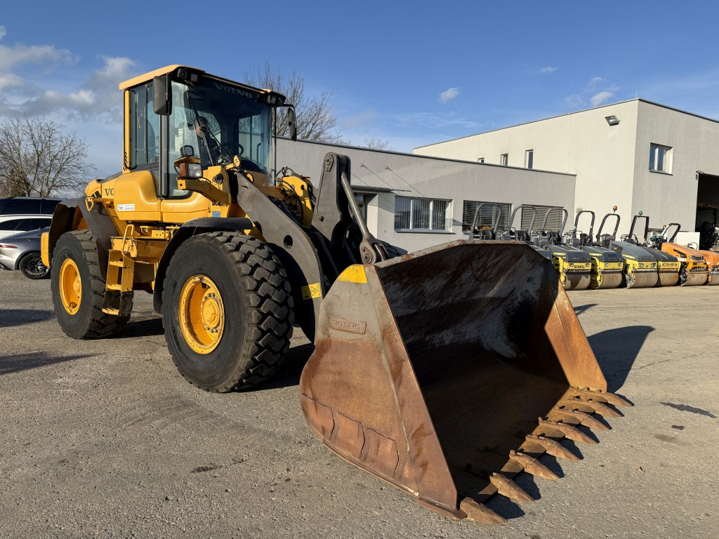Volvo L 90 F (111773) - Wheel loader: picture 5 Volvo L 90 F (111773) - Wheel loader: picture 5